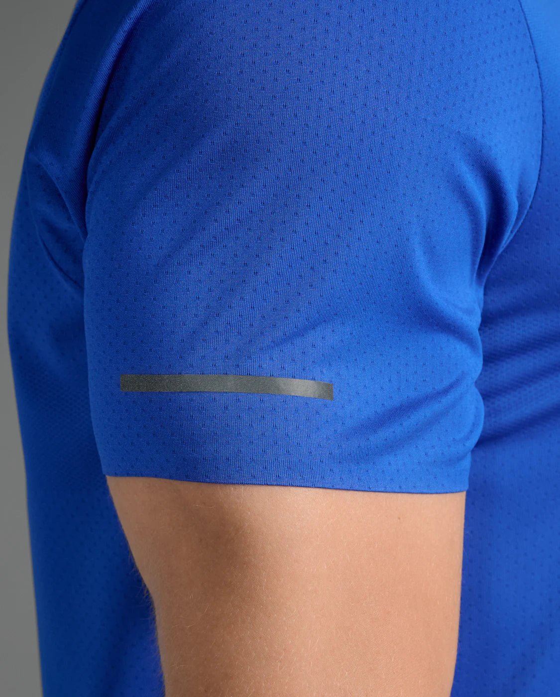 2XU Light Speed Tech Tee - mens - T-shirt - Trek, Trail & Fish NZ