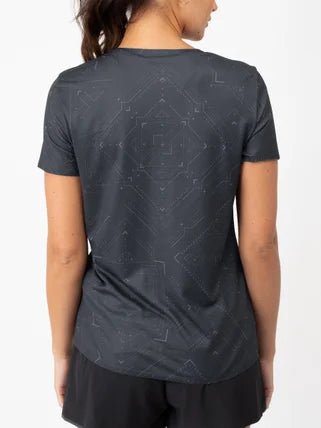 2XU Light Speed Tee - womens - Trek, Trail & Fish NZ