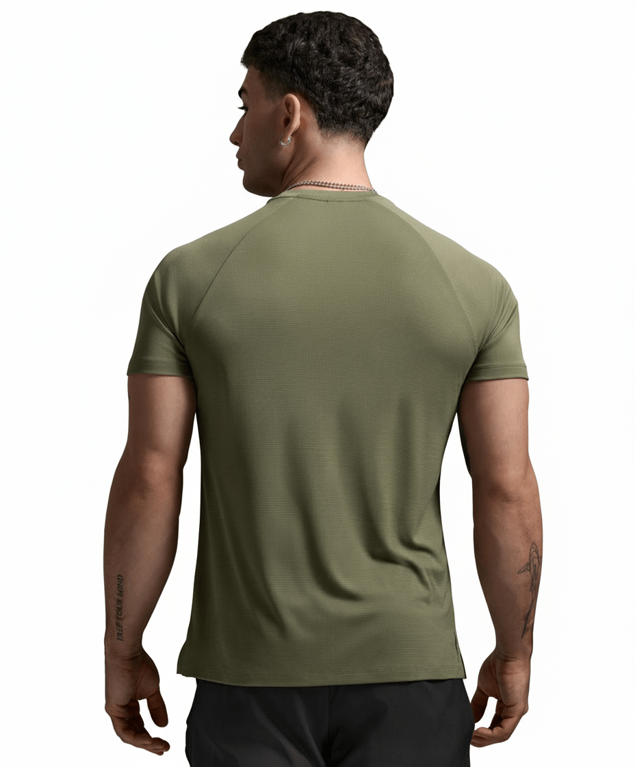 2XU Aero Mesh Tee - mens - Clothing - Tops - T-shirt - Trek, Trail & Fish NZ