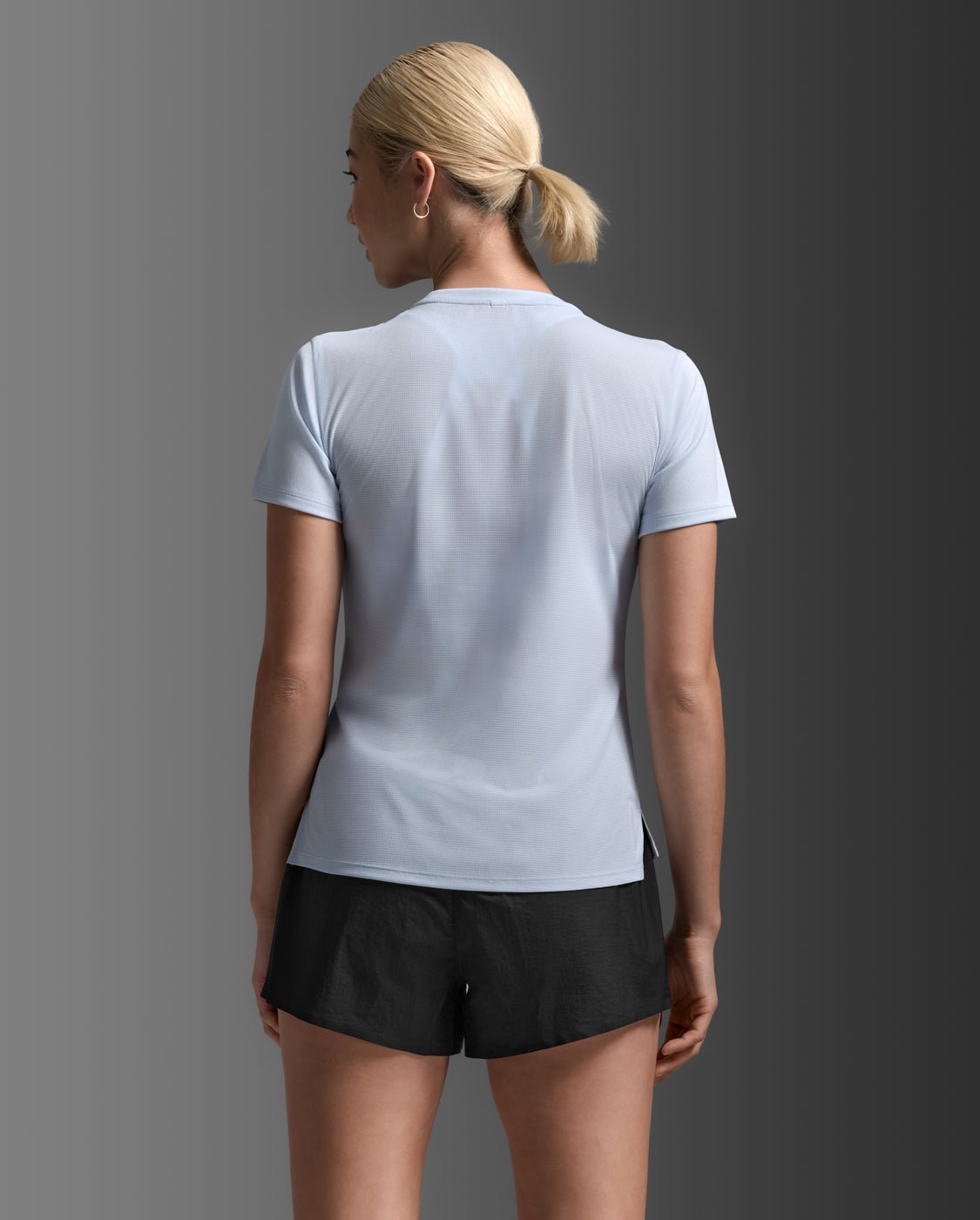 2XU Aero Mesh Tee - womens - Clothing - Tops - T-shirt - Trek, Trail & Fish NZ