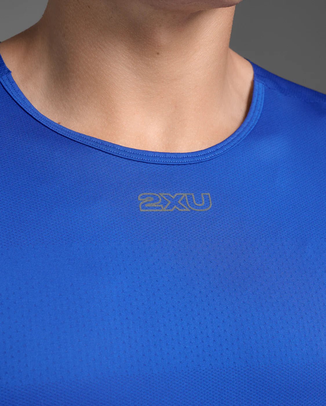 2XU Light Speed Tech Tee - mens - T-shirt - Trek, Trail & Fish NZ