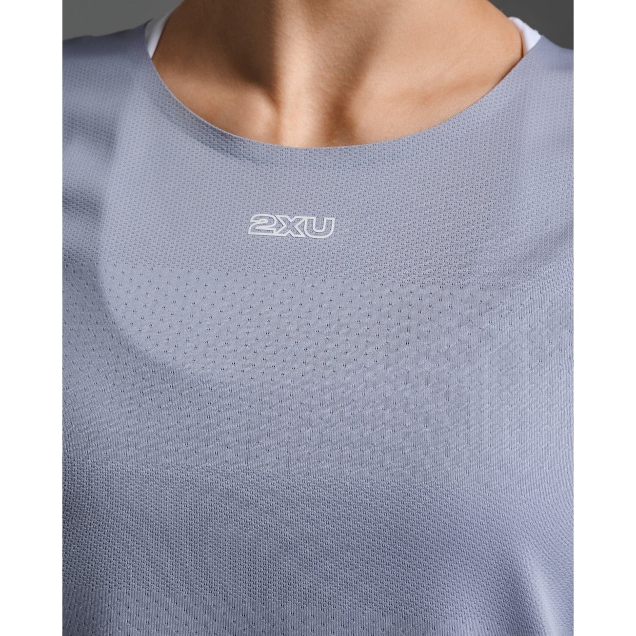 2XU Light Speed Tech Tee - womens - T-shirt - Trek, Trail & Fish NZ