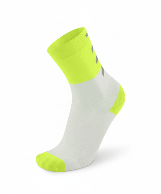 2XU Vectr Reflective Compression Crew Sock - Socks - Trek, Trail & Fish NZ