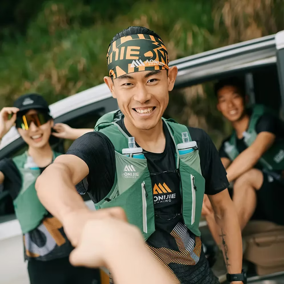 Aonijie 12litre Running Pack - Mont Blanc series