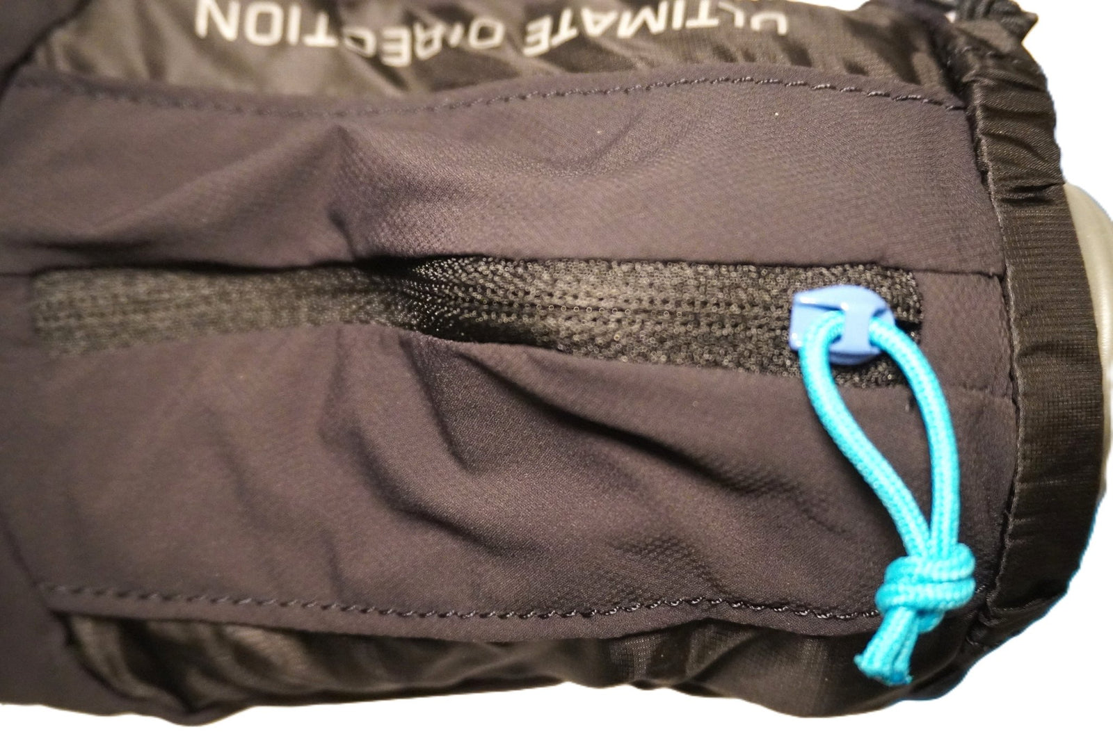 Ultimate Direction Clutch 6.0 - Handheld Flask - Trek, Trail & Fish NZ