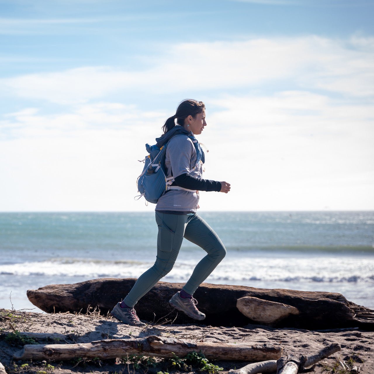 Ultimate Direction Fastpack Her 30 - womens - Packs - Fastpacks - Trek, Trail & Fish NZ